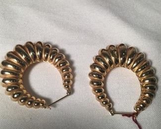 14 Kt Gold Earrings