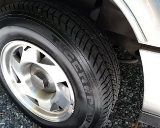 KC GMC TIRE