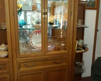 KC OAK DISPLAY CABINET