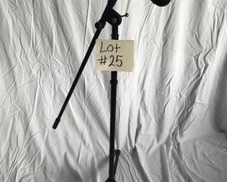 Phonic DM-680 Microphone and stand 