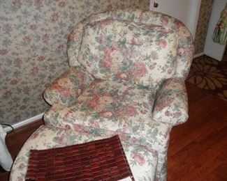 CHAIR AND OTTOMAN
