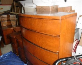 VINTAGE BEDRROM SET
