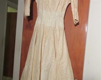 vintage wedding dress w/ hat