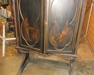 1920's handpainted dbl door cabnit.. make a great stereo cabnit