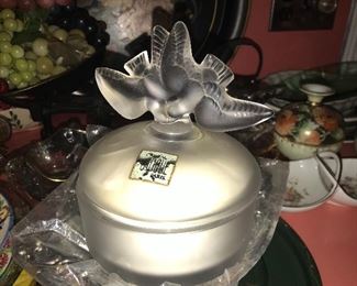 Clients son has claimed this, too bad so sad but we still have the other items as shown.