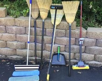 Household Cleaning Supplies https://ctbids.com/#!/description/share/233898