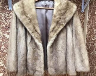 Fur Coat https://ctbids.com/#!/description/share/234025