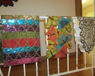 Pier 1 table runners