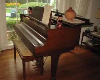 Kawai baby grand piano - teak cabinet