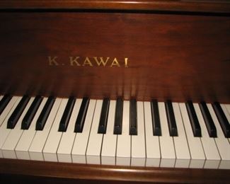 Kawai baby grand piano - teak cabinet