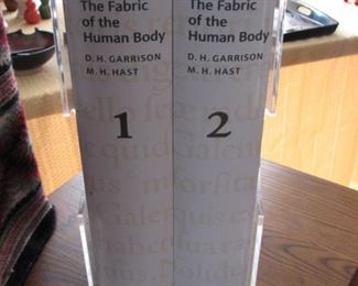 2 Volume Set "The Fabric of the Human Body" - A. Vesalius