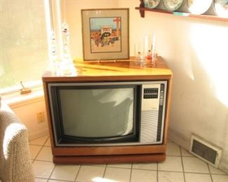 MCM Console Television