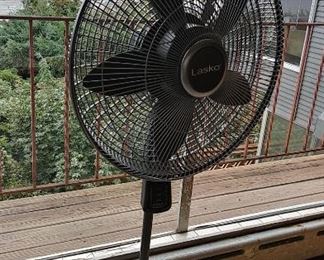 Floor fan