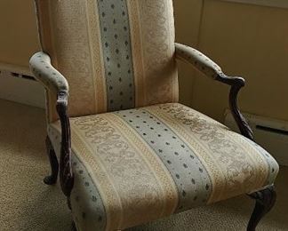 Upholstered arm chair