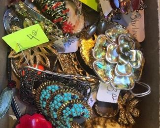 Vintage fashion/costume jewelry 