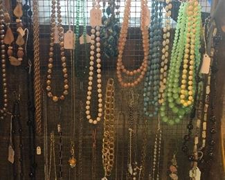 Vintage fashion/costume jewelry 