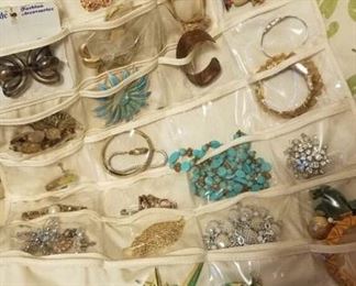 Vintage fashion/costume jewelry 