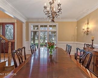 Henkel Harris Chippendale Mahogany Dining Table & 8 Chairs - This is a Beautiful Set! Wow...