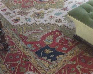 Soumak Flat Weave Wool Rug
Made in India 12' x 14".4"
classic Design