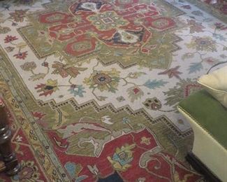 Soumak Flat Weave Wool Rug
Made in India 12' x 14".4"
Classic Design