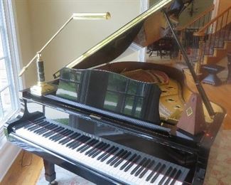 Yamaha G3 Grand Piano
Polished Ebony