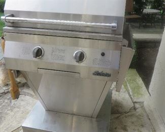 Solaire Grill