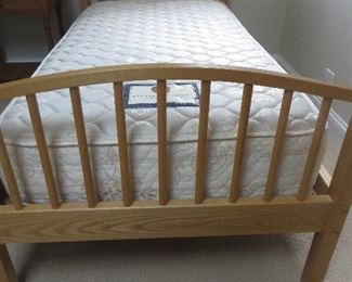 Vermont Tubbs Cavendish Twin Platform Bed
Vernon Tubbs