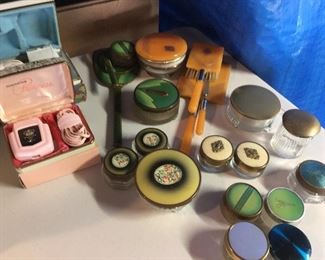 Vintage vanity items and razors, new in box