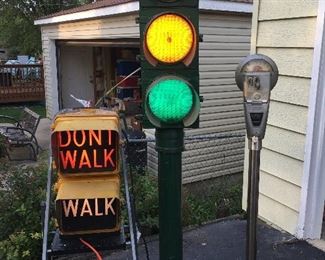 Stop light, parking meter