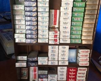Cigarette display