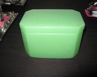 green opaline box with lid early 20th c.