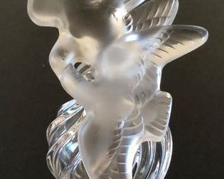 Lalique L’Air de Temps perfume bottle