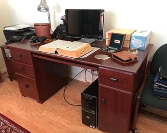 Mahogany finish pedestal computer desk