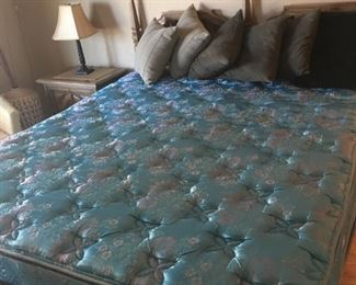 King Mattress Set w/Frame