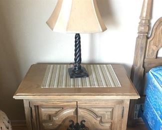 2 of 2 Vintage Nigtstands