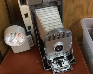 Vintage Land Camera w/case