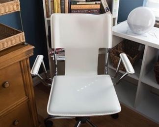 White Office Rolling Chair