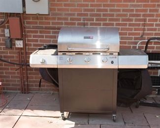 Char-Broil TRU Infrared Outdoor Grill