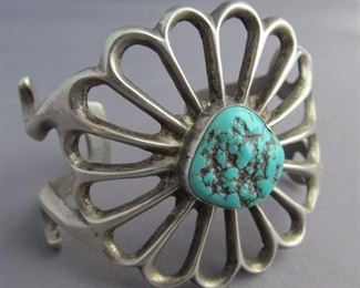SAND CAST PAWN SILVER NATIVE AMERICAN SILVER & TURQUOISE CUFF BRACELET