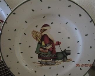 Sakura 'Sledding' Christmas dishes