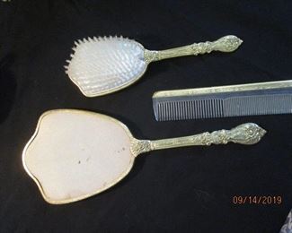 Handmirror (no mirror), Brush and Comb Set