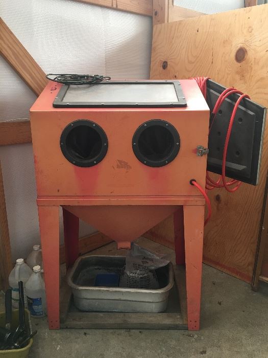 Free Standing Sandblaster