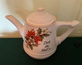Hall Christmas Teapot