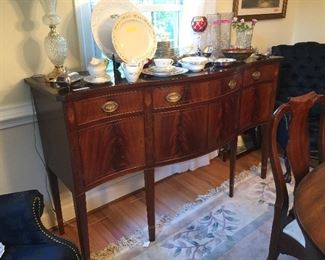 Vintage Hepplewhite Sideboard with String Inlay