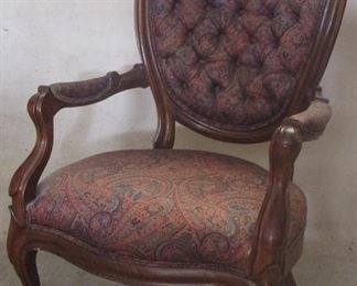 Victorian walnut tufted chair