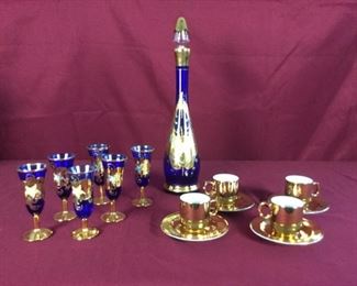 Beautiful Blue & Gold Glassware https://ctbids.com/#!/description/share/235790