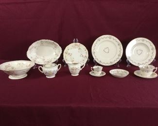 Syracuse China     https://ctbids.com/#!/description/share/235799