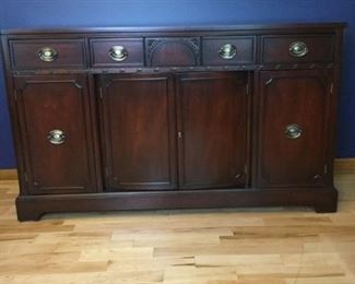 Mahogany Buffet https://ctbids.com/#!/description/share/235805