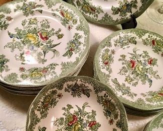 Set of Wedgwood “Oriental Pheasants” dinnerware
