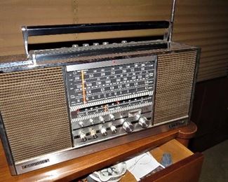 Vintage Grundig World Radio
